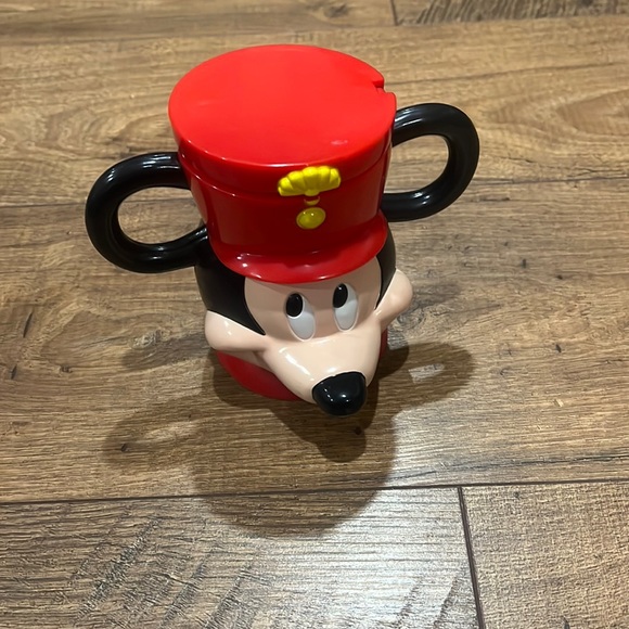 Disney on Ice Mickey Cup - Picture 1 of 7
